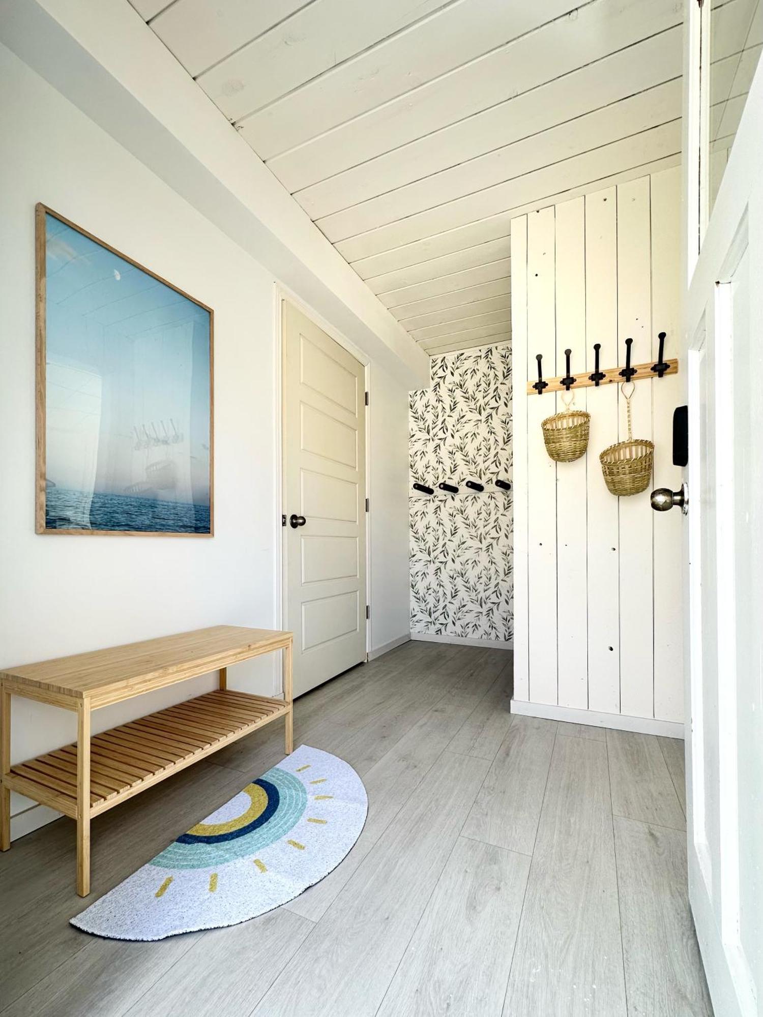 Blissful Oceanfront Cottage In Port Mouton Ngoại thất bức ảnh