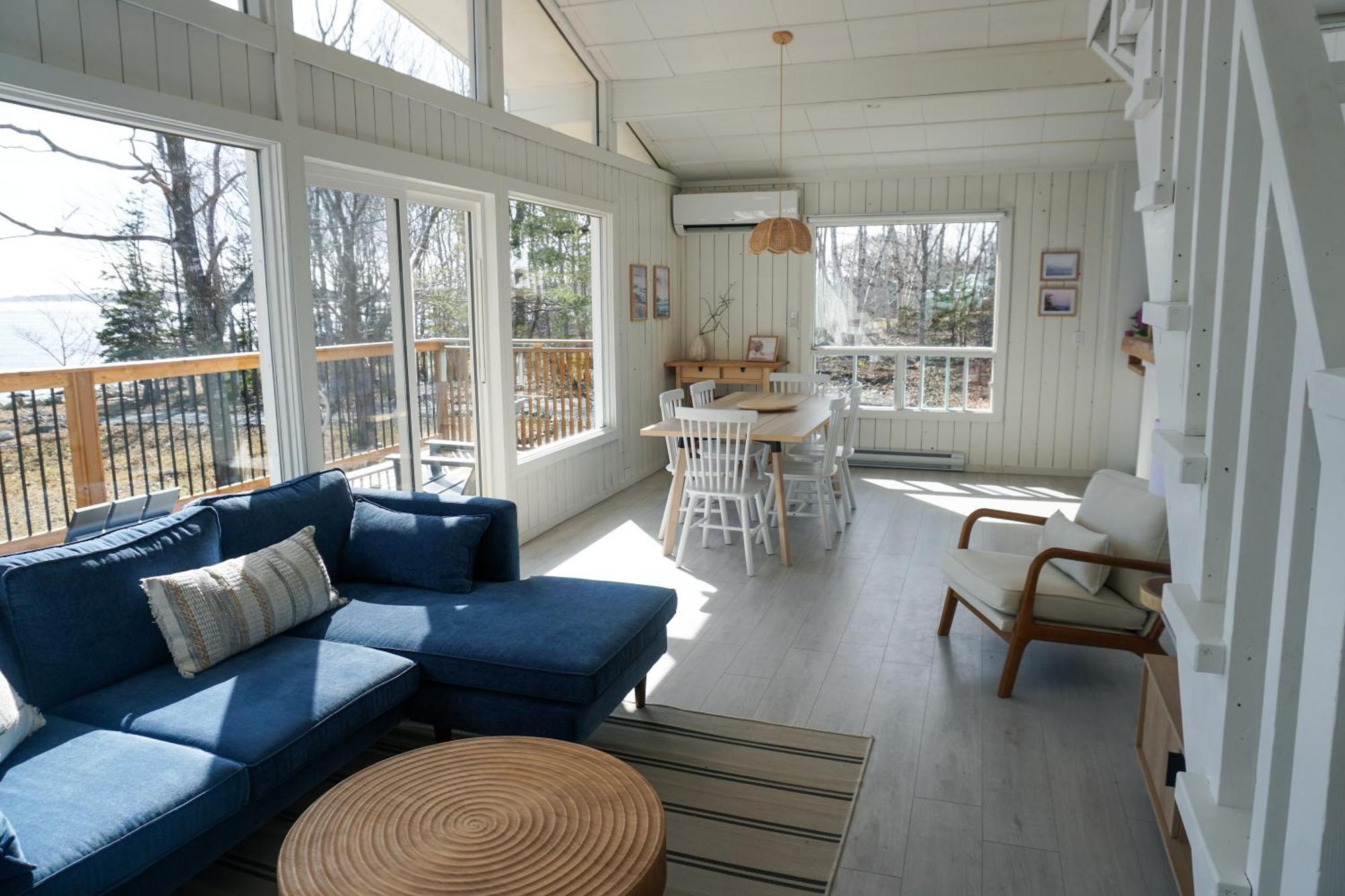 Blissful Oceanfront Cottage In Port Mouton Ngoại thất bức ảnh